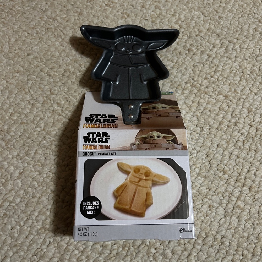 Star Wars Mandalorian Grogu Black Pancake Mold baby yoda, New Pan griddle